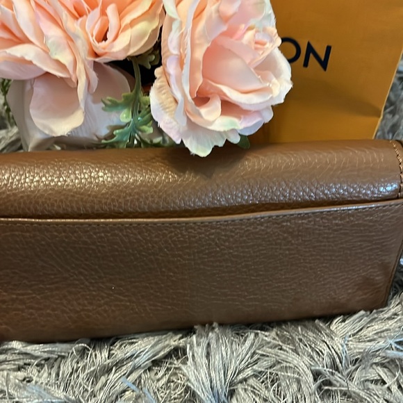 Authentic Leather Coach Wallet - Picture 5 of 7